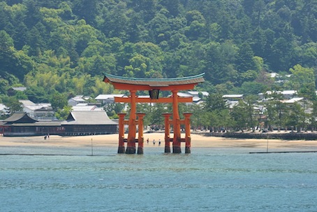 Japon Miyajima torii flottant
